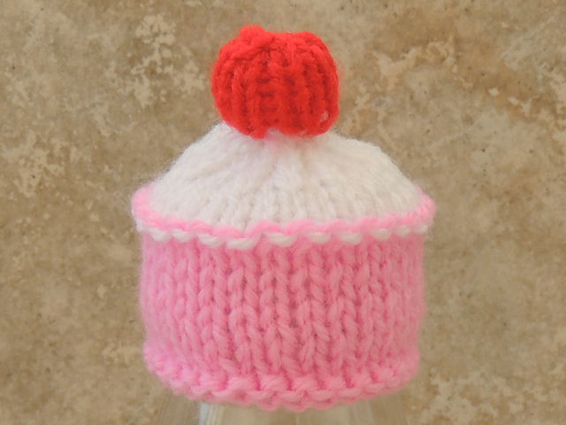 Cupcake Innocent Smoothie hat pattern link