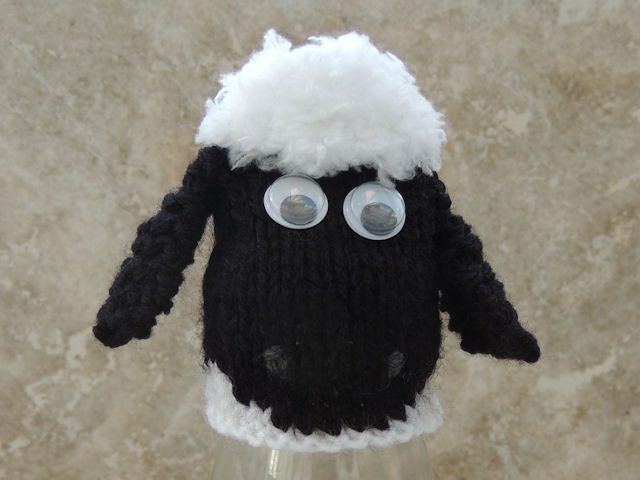Shaun the Sheep Innocent Smoothie hat pattern link