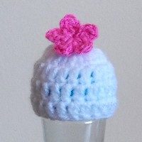 Crochet-flower-innocent-smoothie-hat