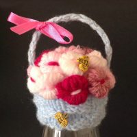 Flower-Basket-Innocent-Smoothie-Hat-Pattern